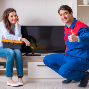 Técnico conserto de TV